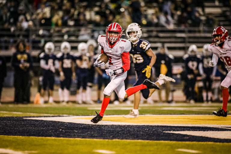 Hollister High football comes together for stirring playoff run; plays Menlo School for CCS D3 title