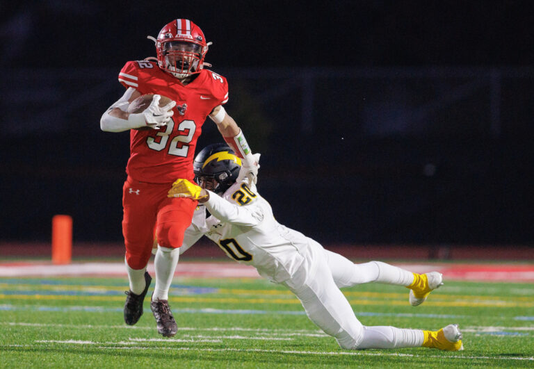 Balers football drops second straight following loss to Valley Christian