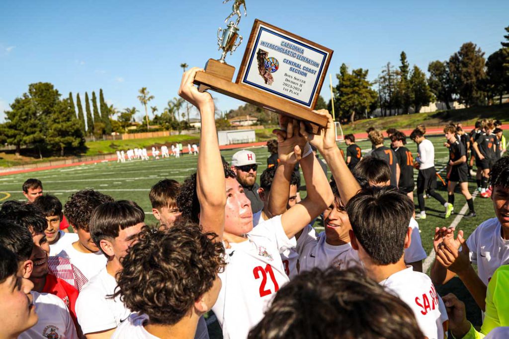 Image for display with article titled Hollister Boys Soccer Claims First CCS Title