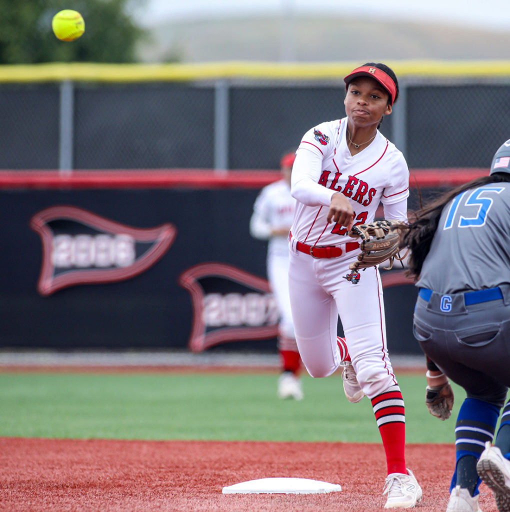 Image for display with article titled Star Shortstop Mia Phillips Moving on to Cal