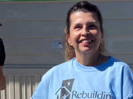 Sharks give back to South Valley homeowner