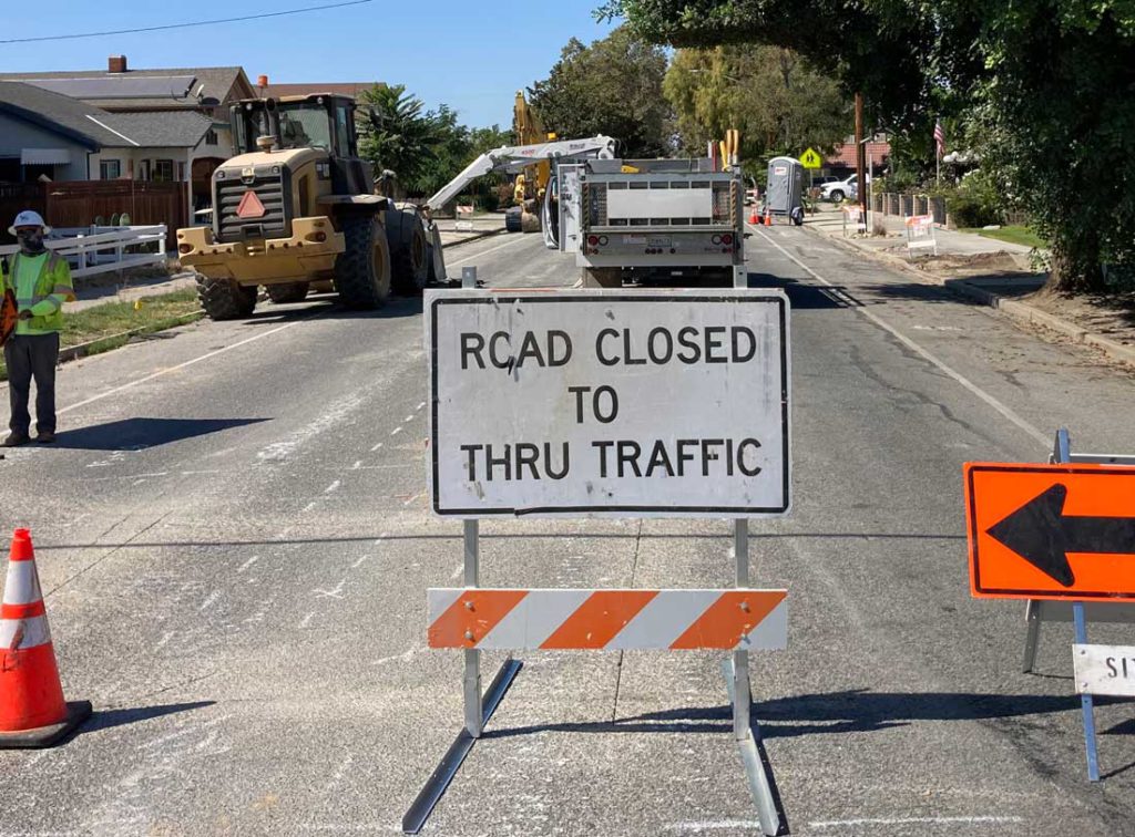 Image for display with article titled Hollister Begins Roadway, Alley Improvements