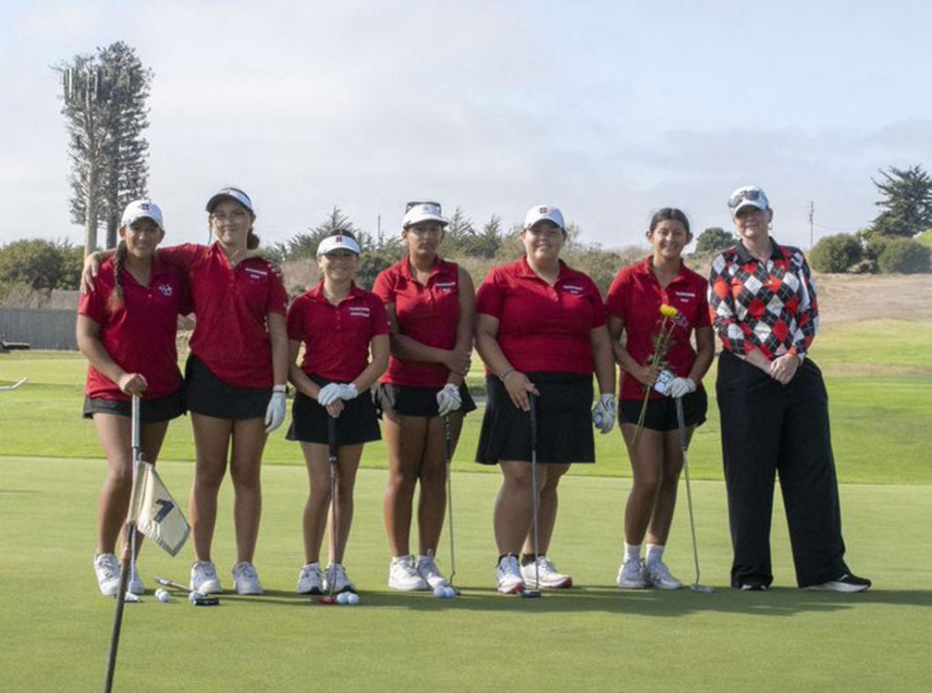 Image for display with article titled Sports Roundup: Hollister Girls Golf Beats Salinas