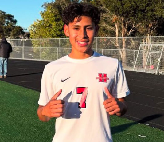 Hollister boys soccer team rolls in league play