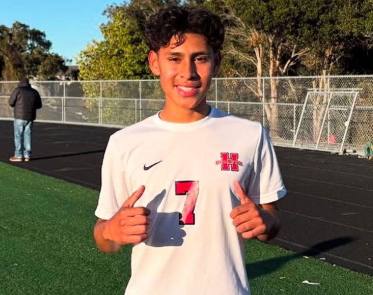 Hollister boys soccer team rolls in league play