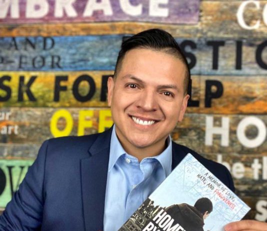 Renowned author to visit Hollister bookstore