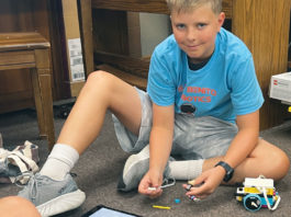 Hollister campers create Lego robots