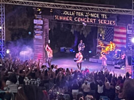 24K Magic rocks the house